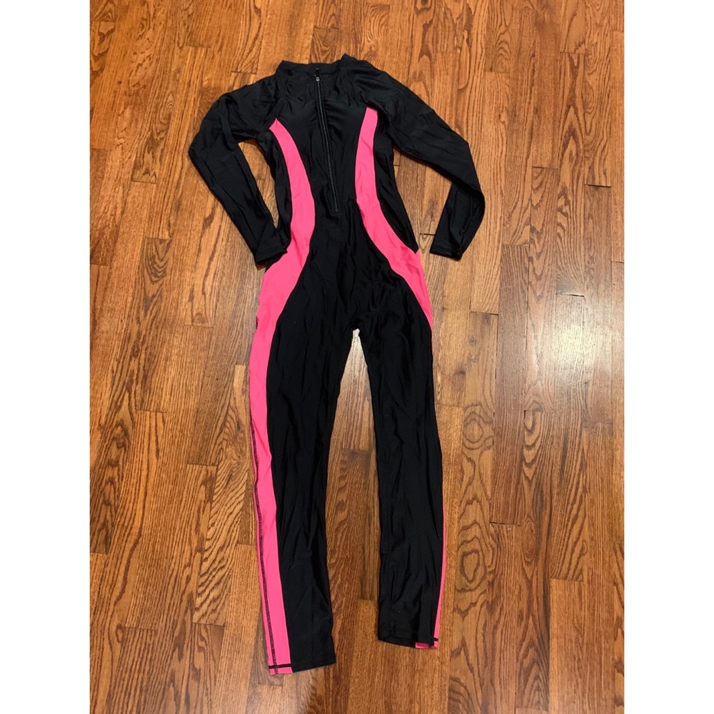 NWOT Women’s Full Body Wet Suit Long Sleeve